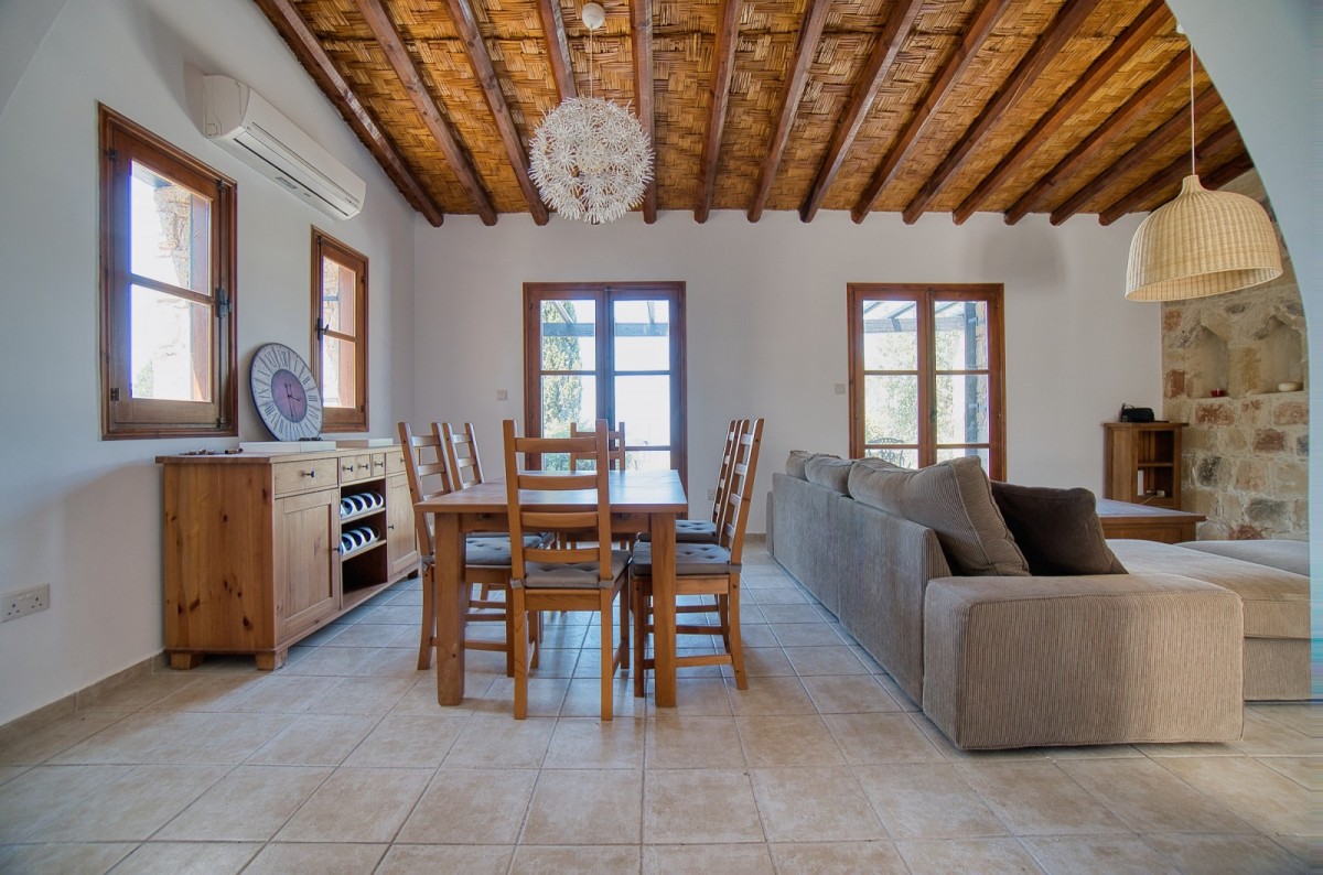 Detached Villa For Sale  in  Kathikas