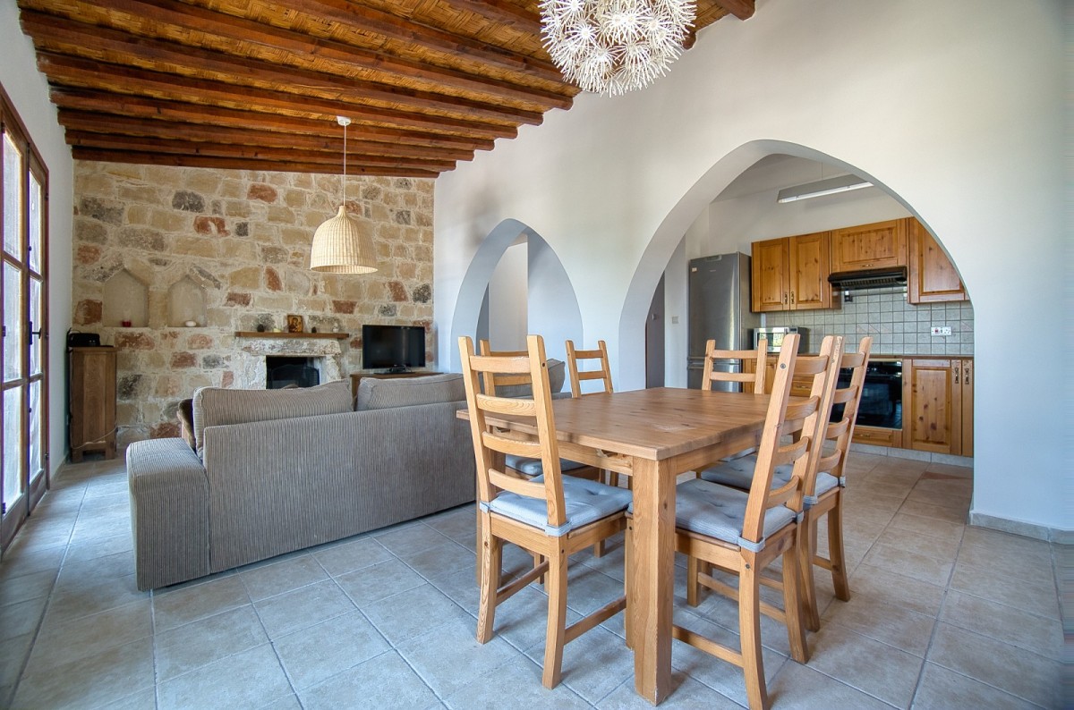 Detached Villa For Sale  in  Kathikas