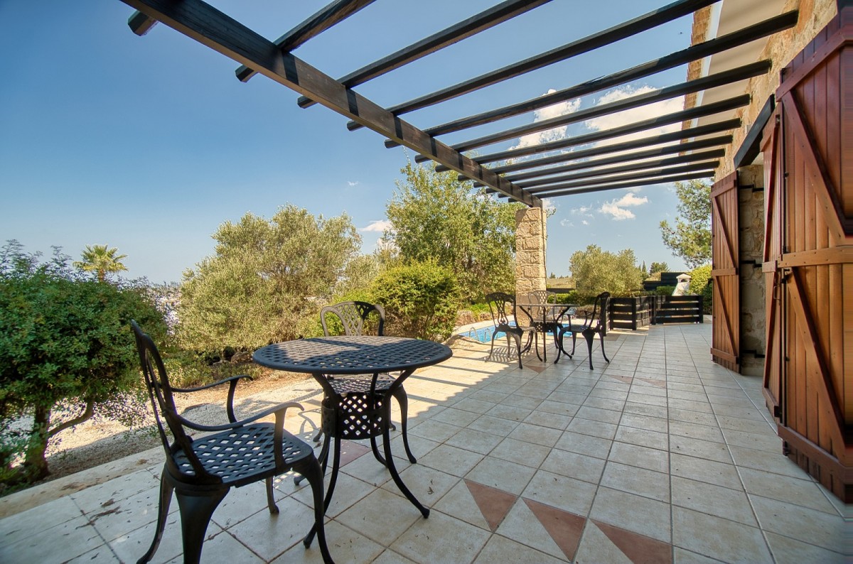 Detached Villa For Sale  in  Kathikas