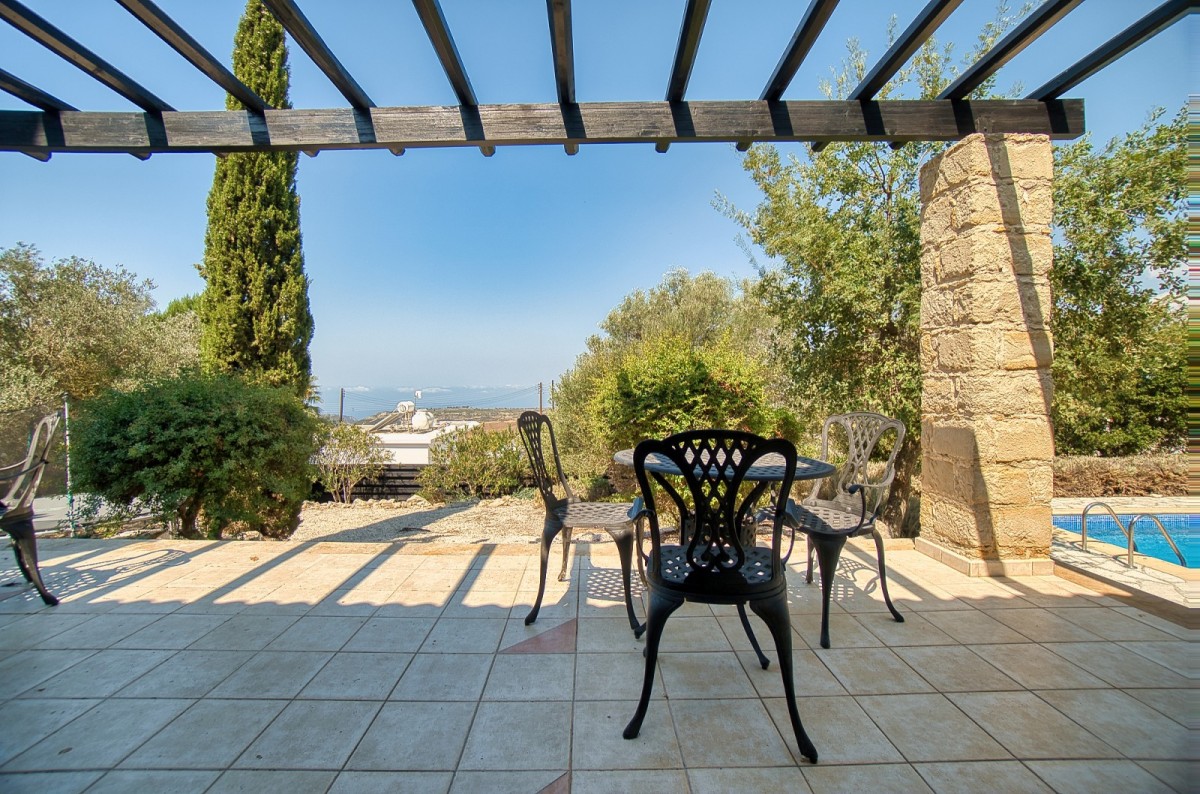 Detached Villa For Sale  in  Kathikas