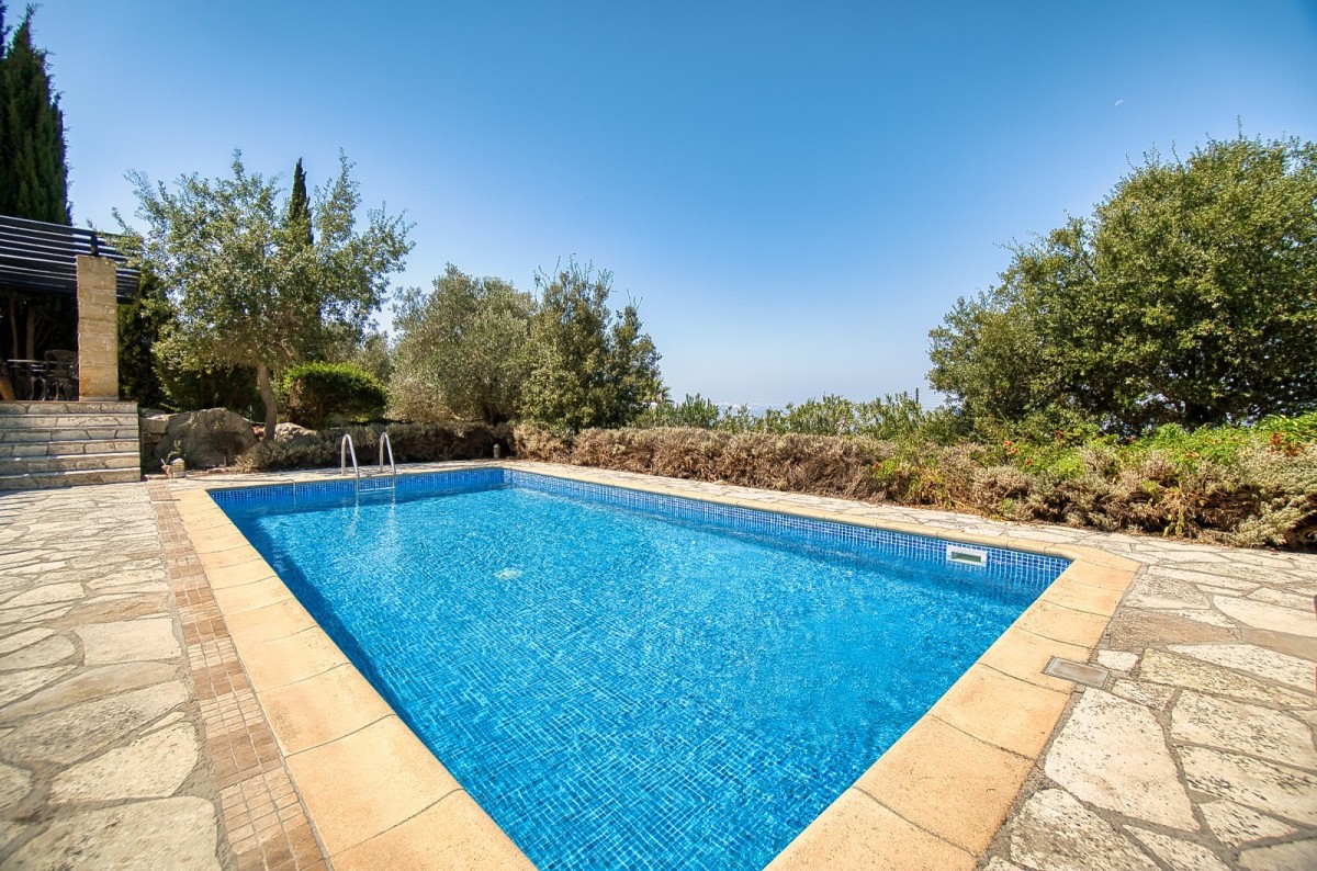 Detached Villa For Sale  in  Kathikas