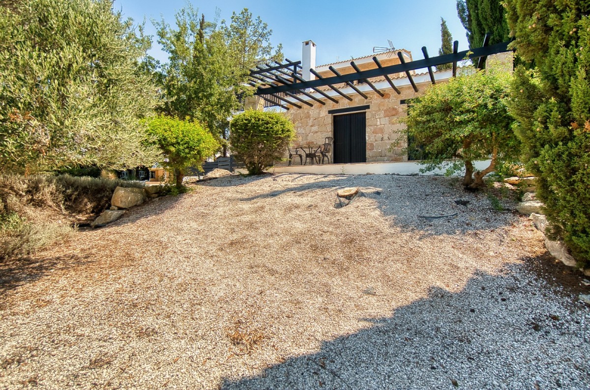 Detached Villa For Sale  in  Kathikas