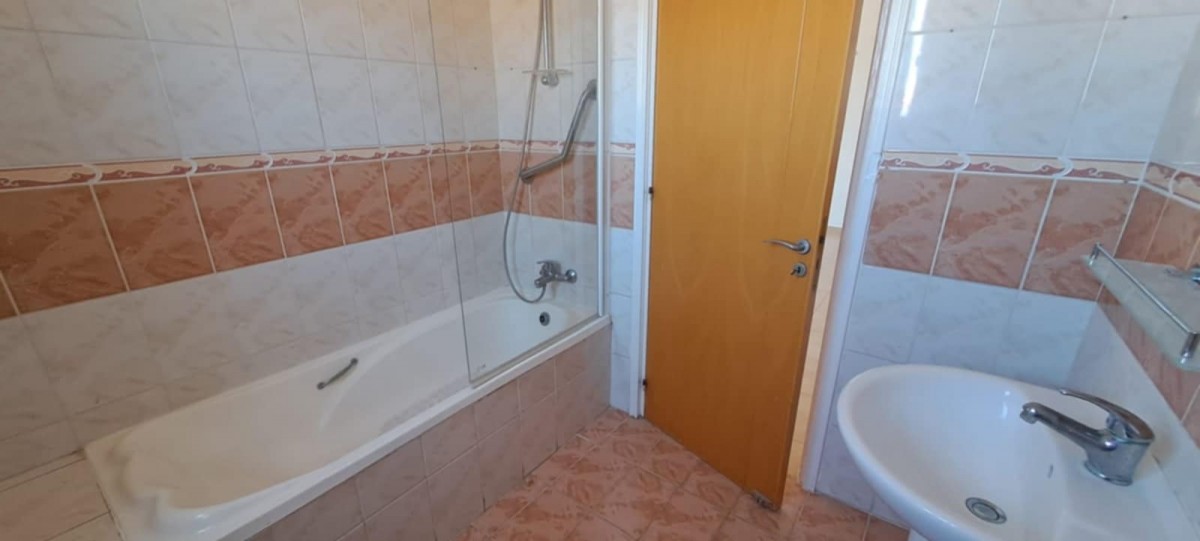 Apartment For Sale  in  Chlorakas