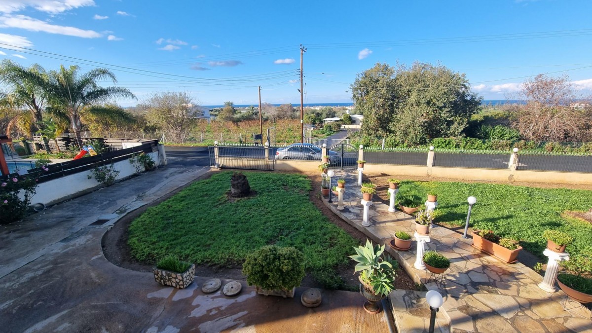 Detached Villa For Sale  in  Empa
