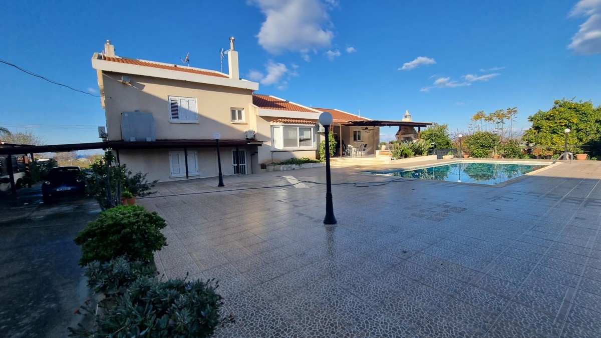 Detached Villa For Sale  in  Empa