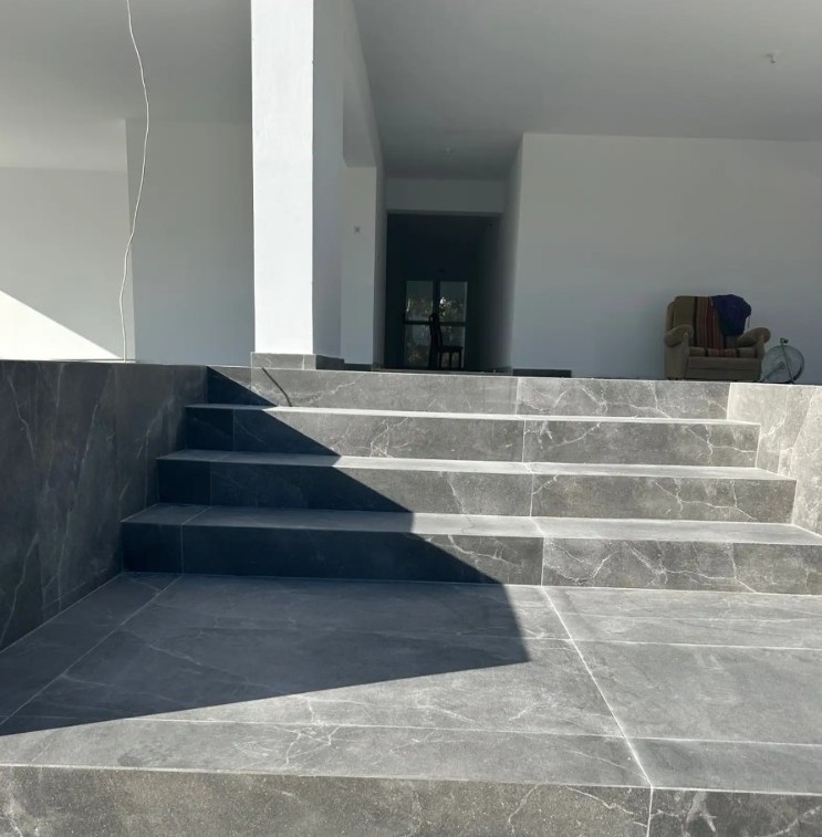 Apartment For Sale  in  Peyia
