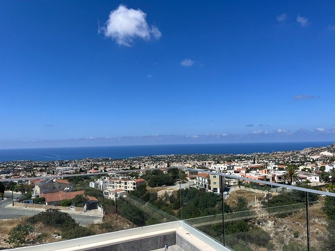 Detached Villa For Sale  in  Peyia