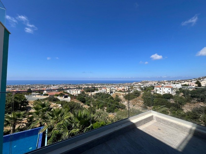 Detached Villa For Sale  in  Peyia