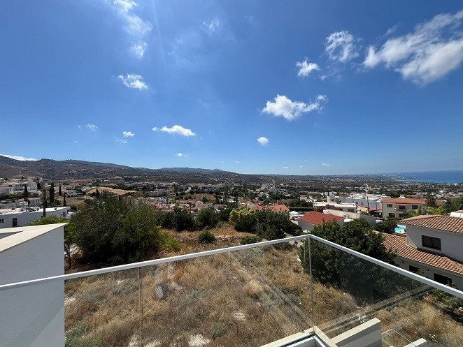 Detached Villa For Sale  in  Peyia