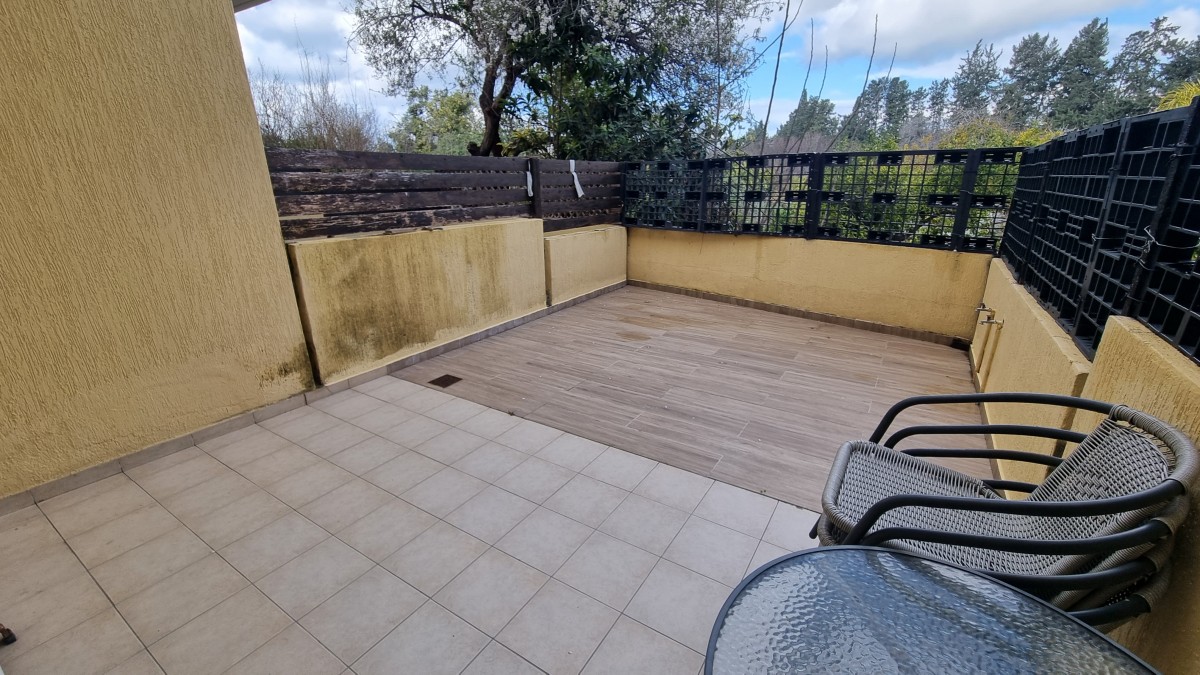 Town House / Maisonette For Rent  in  Kato Paphos - Universal