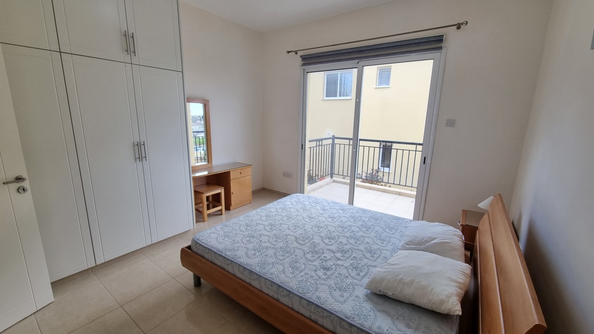 Town House / Maisonette For Rent  in  Kato Paphos - Universal