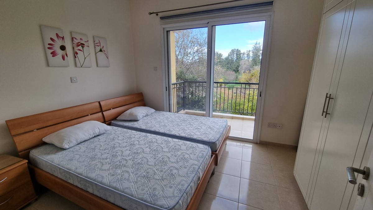 Town House / Maisonette For Rent  in  Kato Paphos - Universal