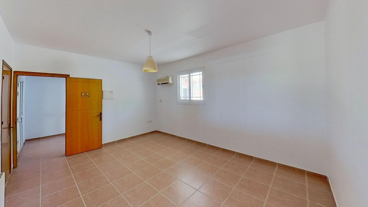 Detached Villa For Sale  in  Nea Dimmata