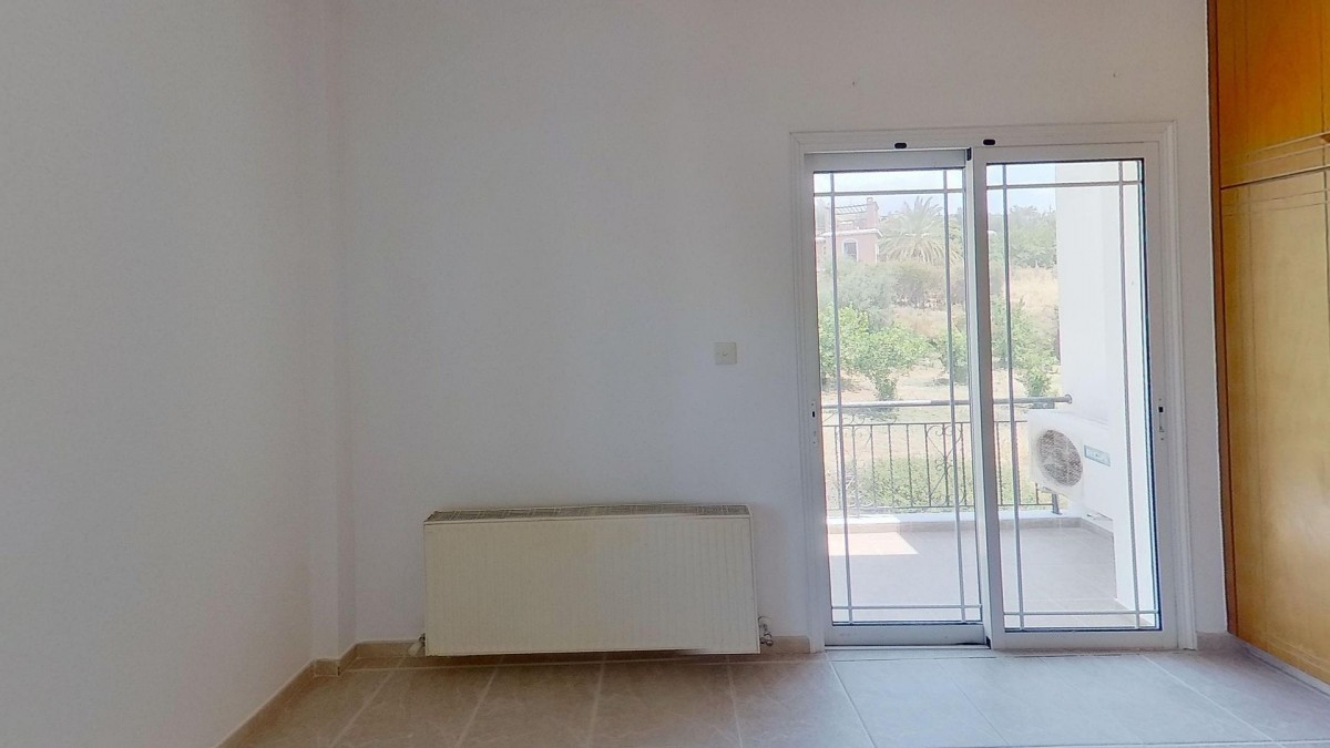 Detached Villa For Sale  in  Nea Dimmata