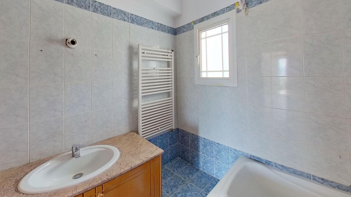 Detached Villa For Sale  in  Nea Dimmata