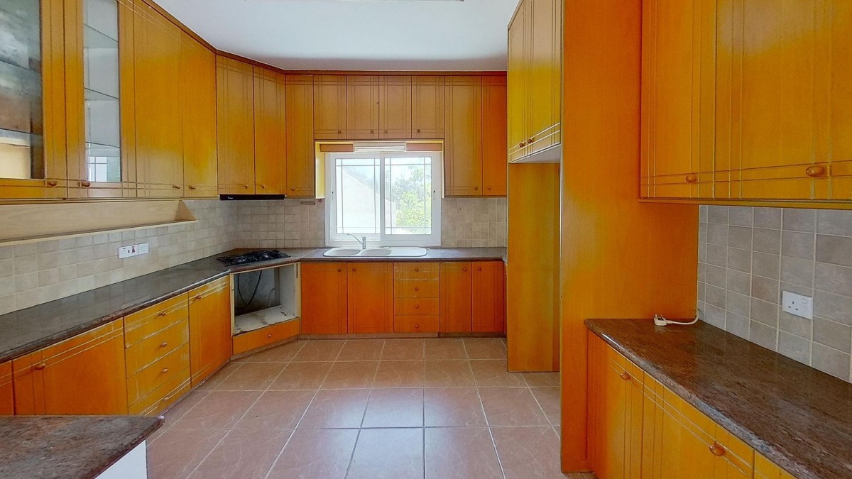 Detached Villa For Sale  in  Nea Dimmata