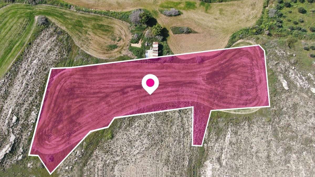 Share (25%) of a residential field, Geri