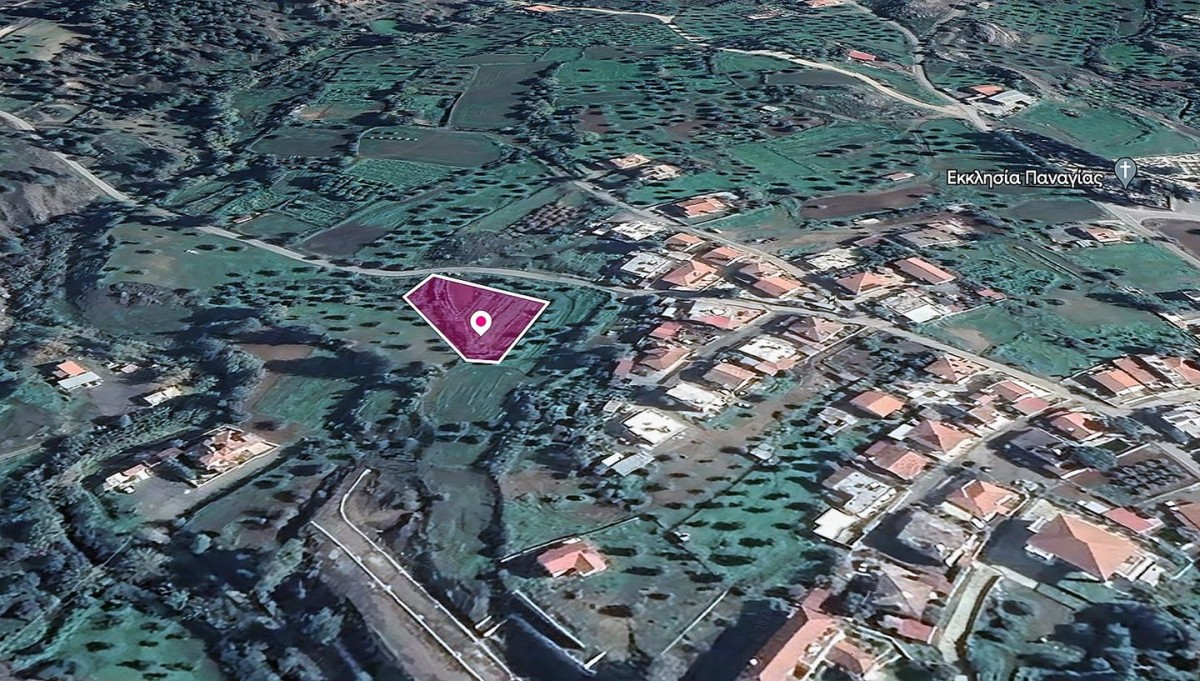 Residential field in Lythrodontas, Nicosia