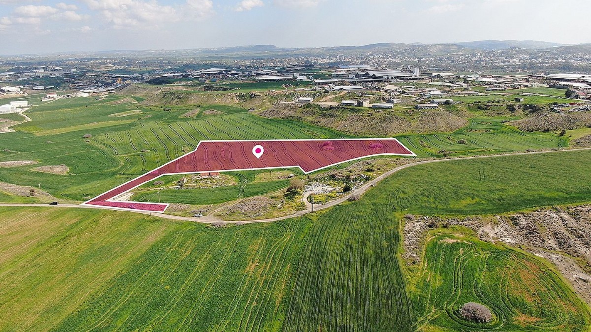 Agricultural field, Nisou