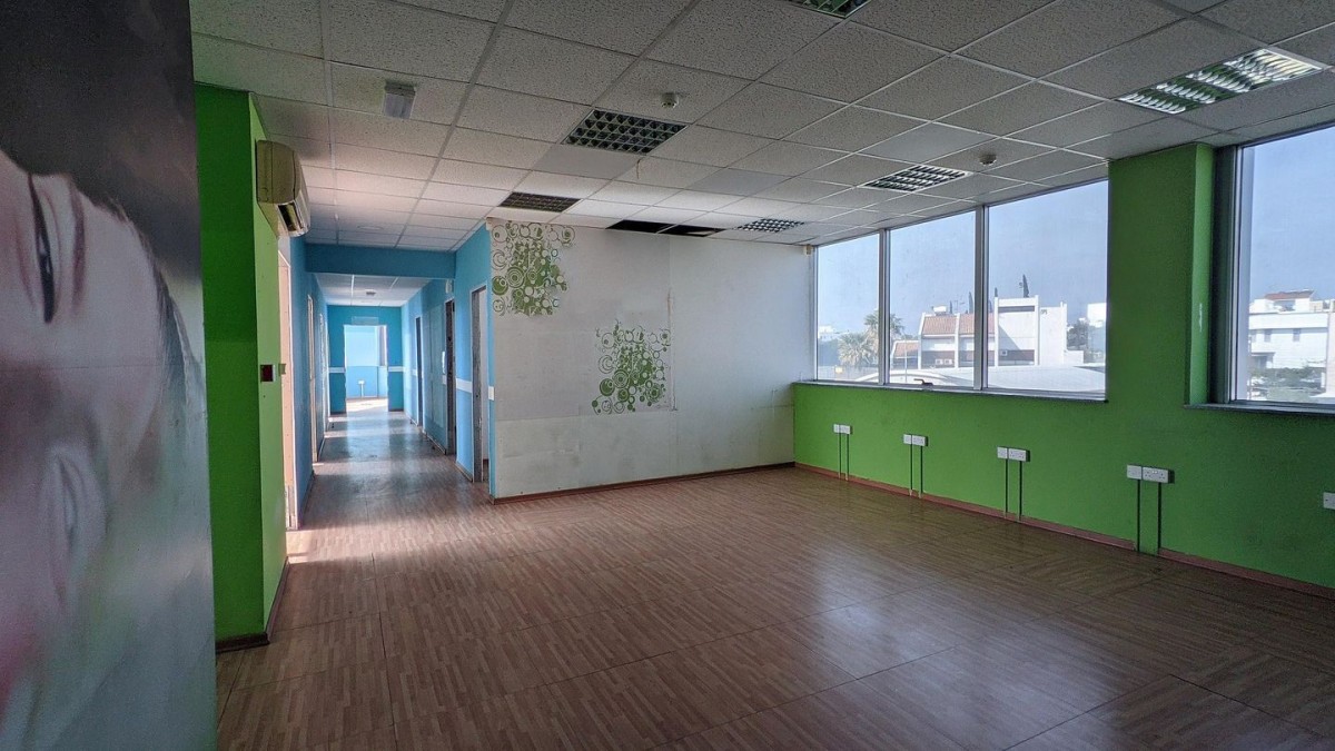 Office unit in Larnakos Avenue, Aglantzia, Nicosia