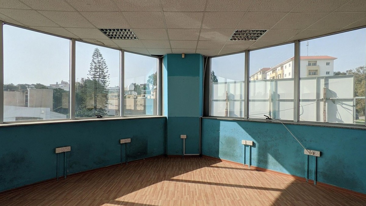 Office unit in Larnakos Avenue, Aglantzia, Nicosia