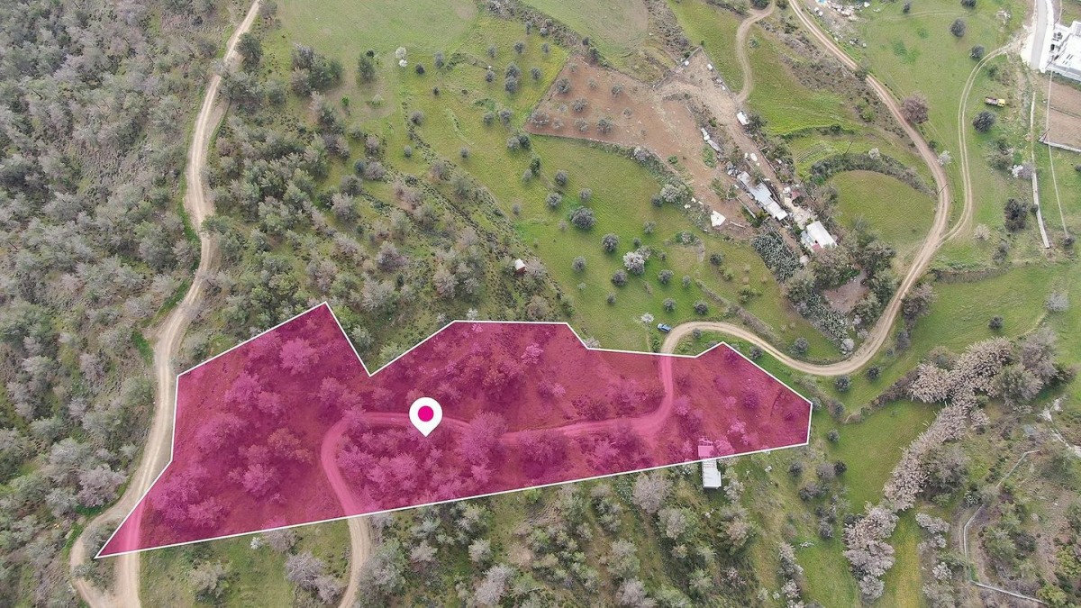 Residential field in Kapedes, Nicosia