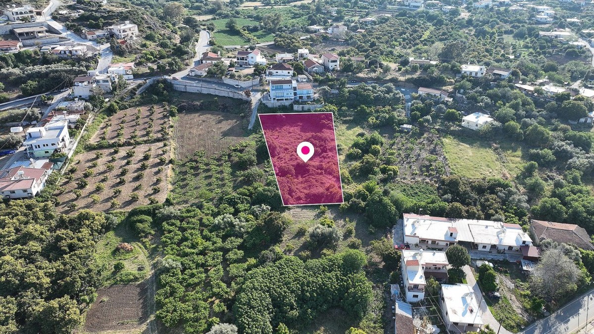Field in Kato Pyrgos, Nicosia