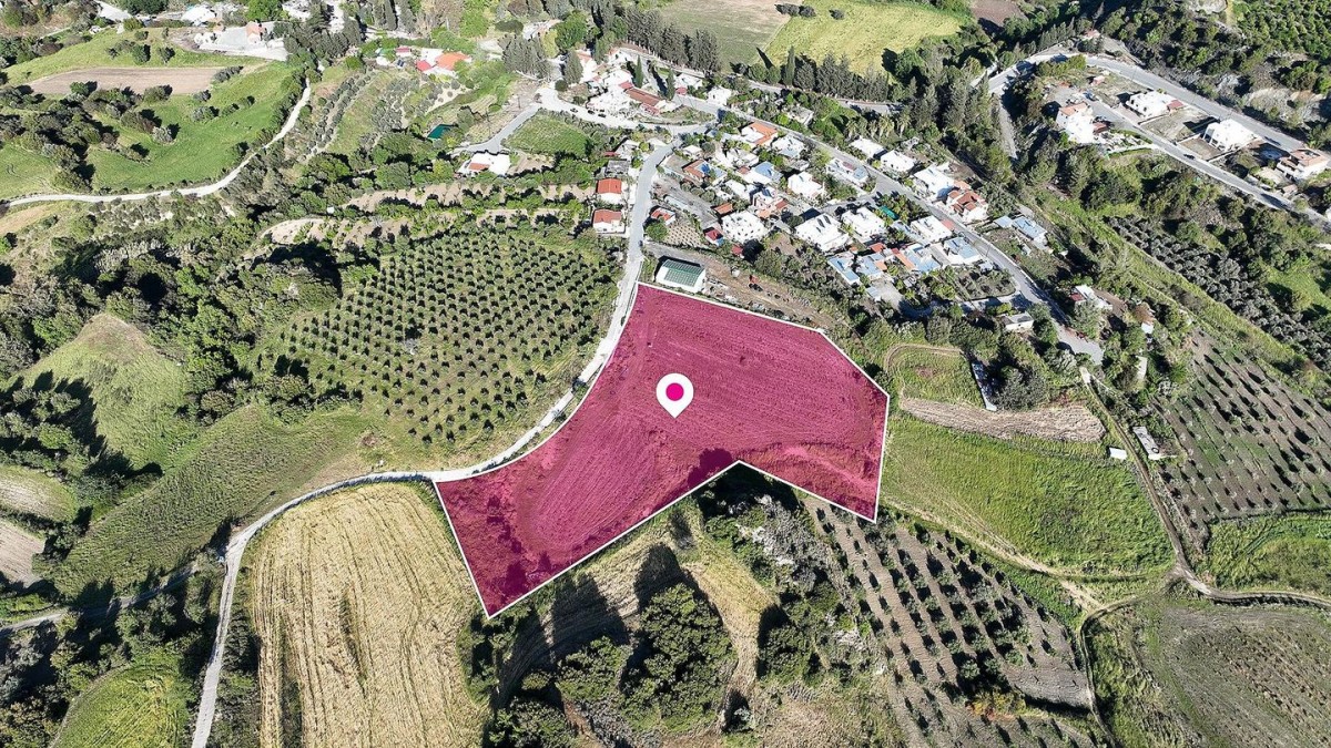 Kannaviou, Paphos Residential Plot For Sale | WW28838