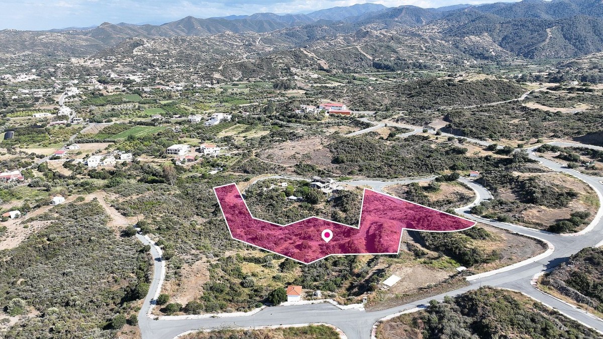 Field in Kato Pyrgos, Nicosia