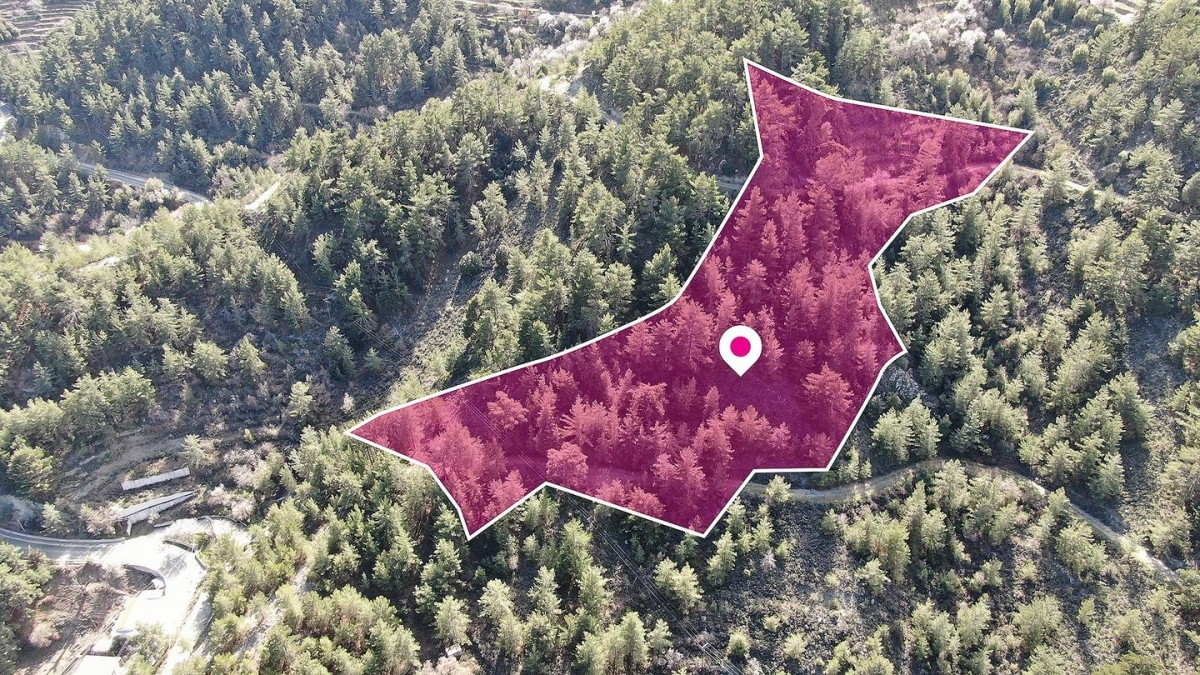 Residential field in Lagoudera, Nicosia