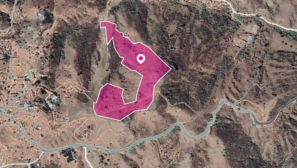 Residentia field (share) in Pano Pyrgos, Nicosia