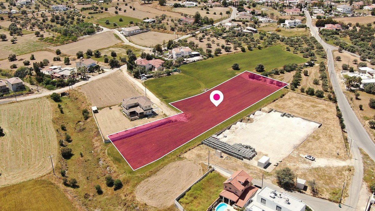 Residential field in Pera, Nicosia