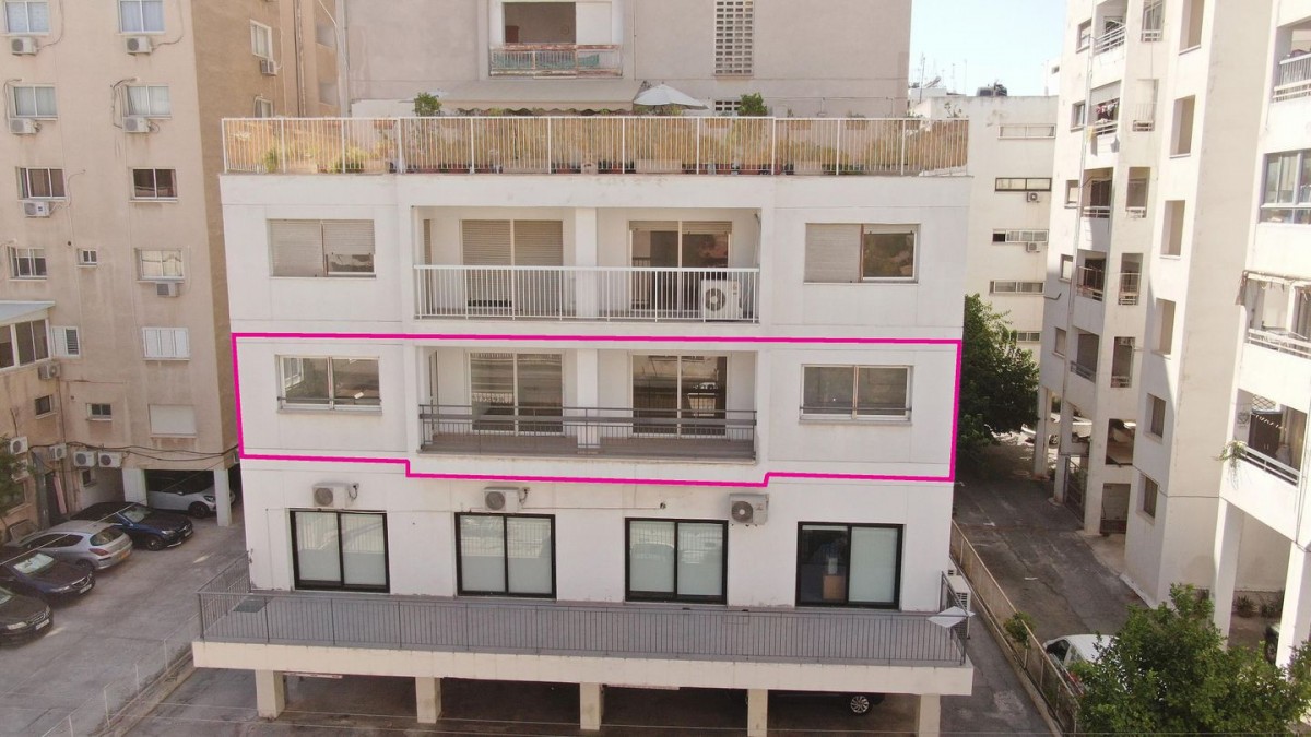 Office Unit in Agioi Omologites, Nicosia