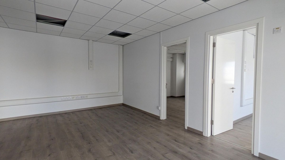 Office Unit in Agioi Omologites, Nicosia