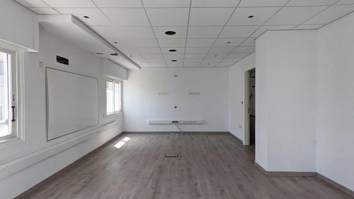 Office Unit in Agioi Omologites, Nicosia