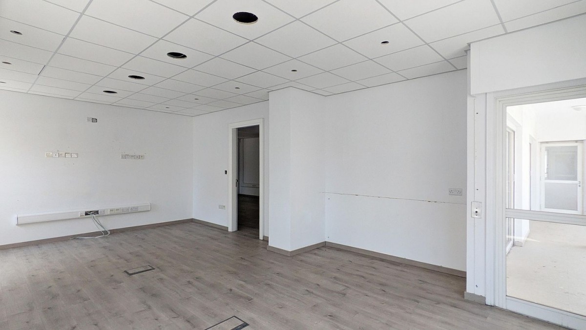 Office Unit in Agioi Omologites, Nicosia