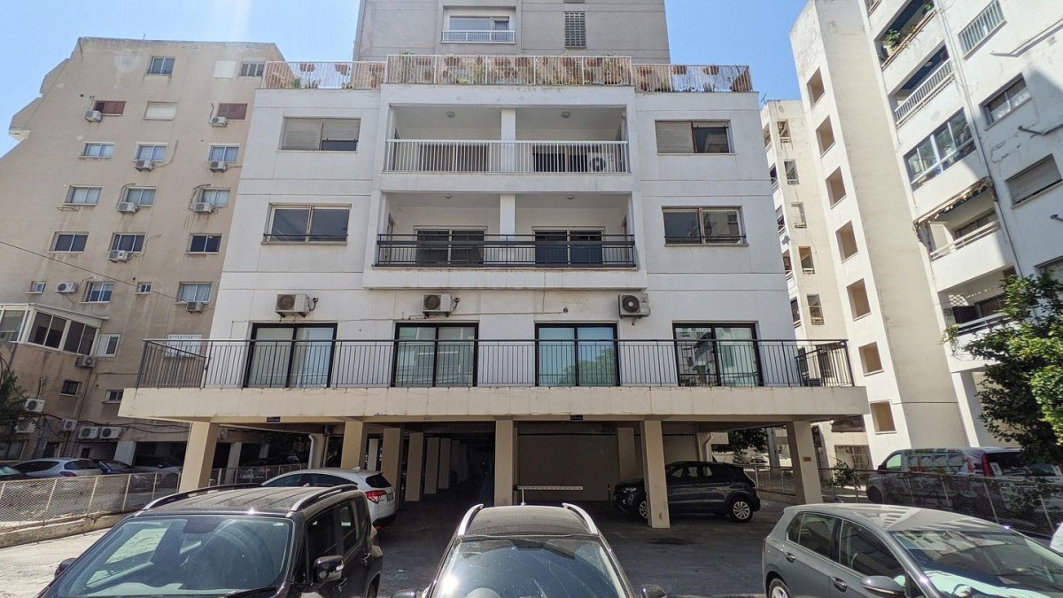 Office Unit in Agioi Omologites, Nicosia