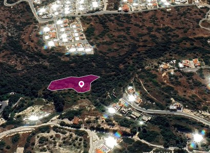 Neo Chorio, Paphos Touristic Field For Sale | WW29000