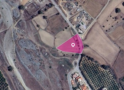 Peristerona, Nicosia Residential Plot For Sale | WW29002