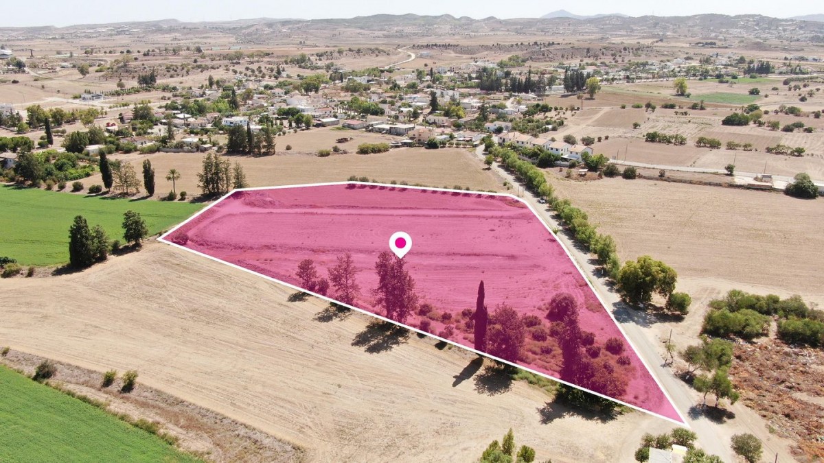 (Share) Field in Potamia, Nicosia