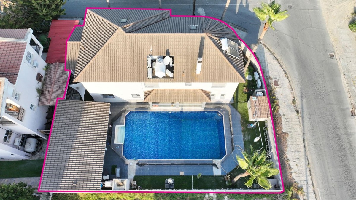 Three bedroom house in Egkomi, Nicosia