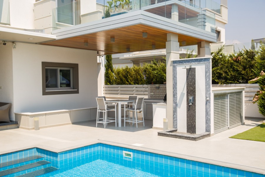 Detached Villa For Sale  in  Agios Tychon