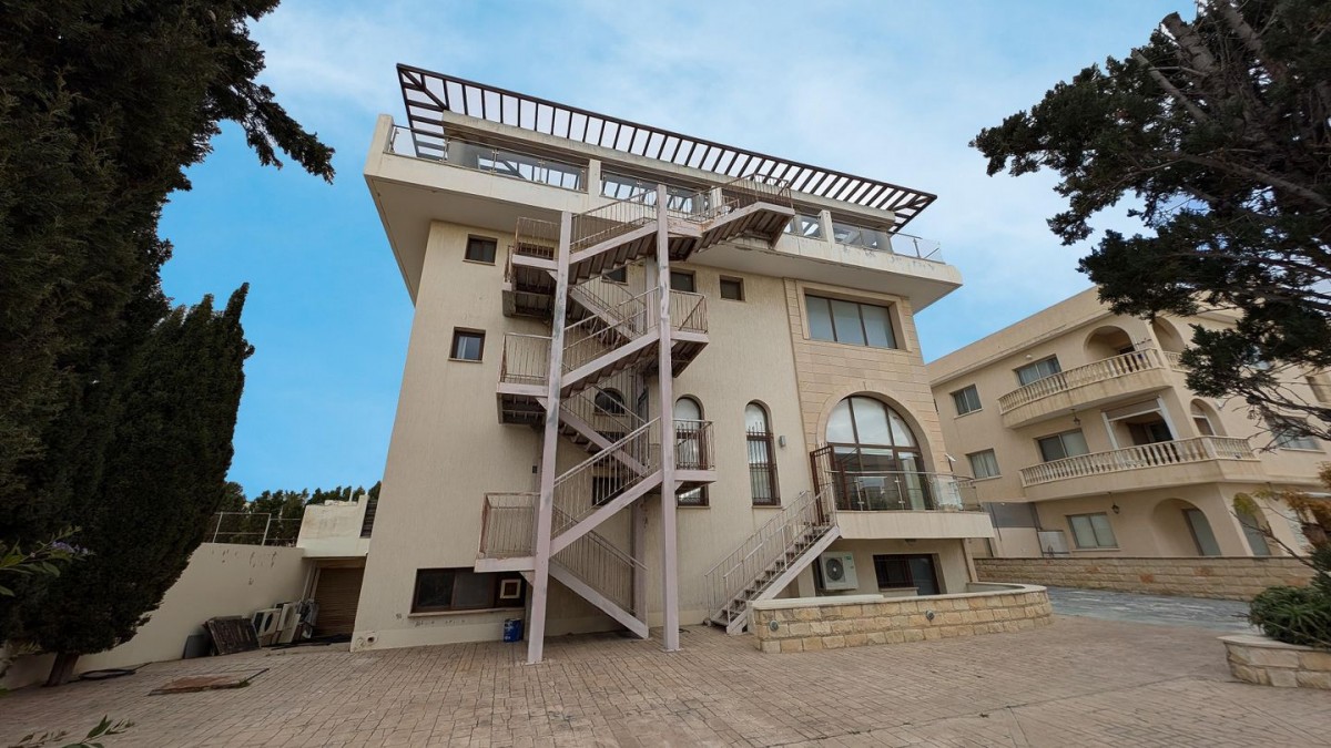 Commercial  Building in Mouttalos, Dimos Pafou, Paphos
