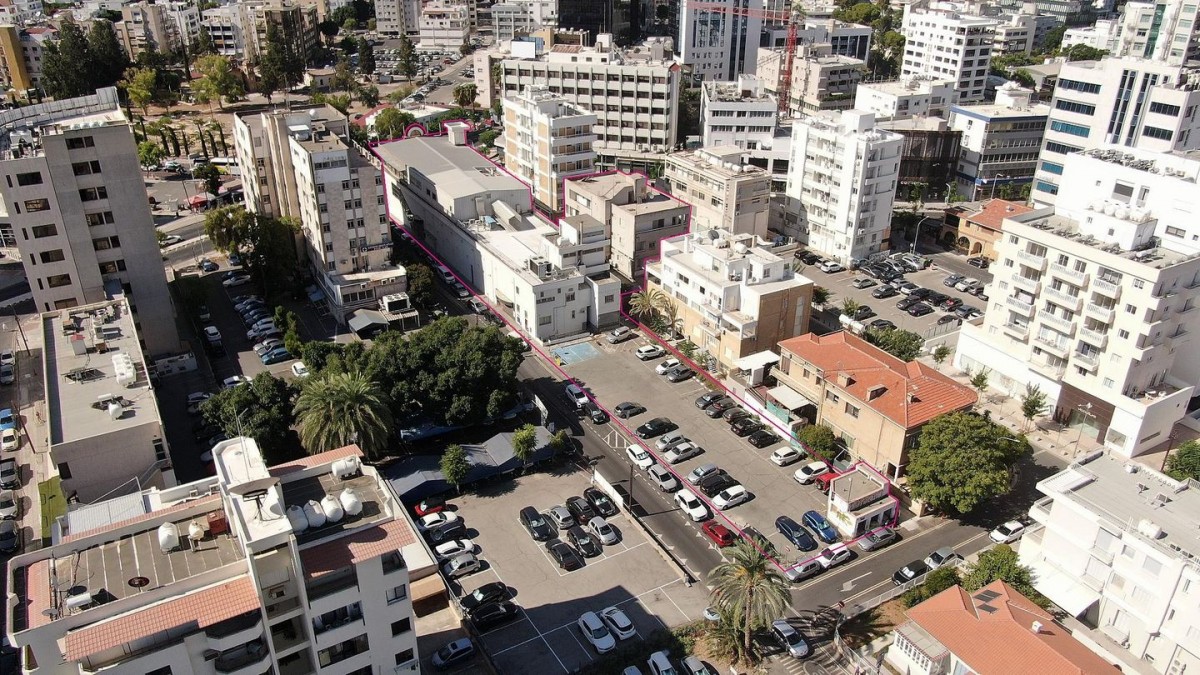 Mixed Use Commercial building in Trypiotis, Nicosia