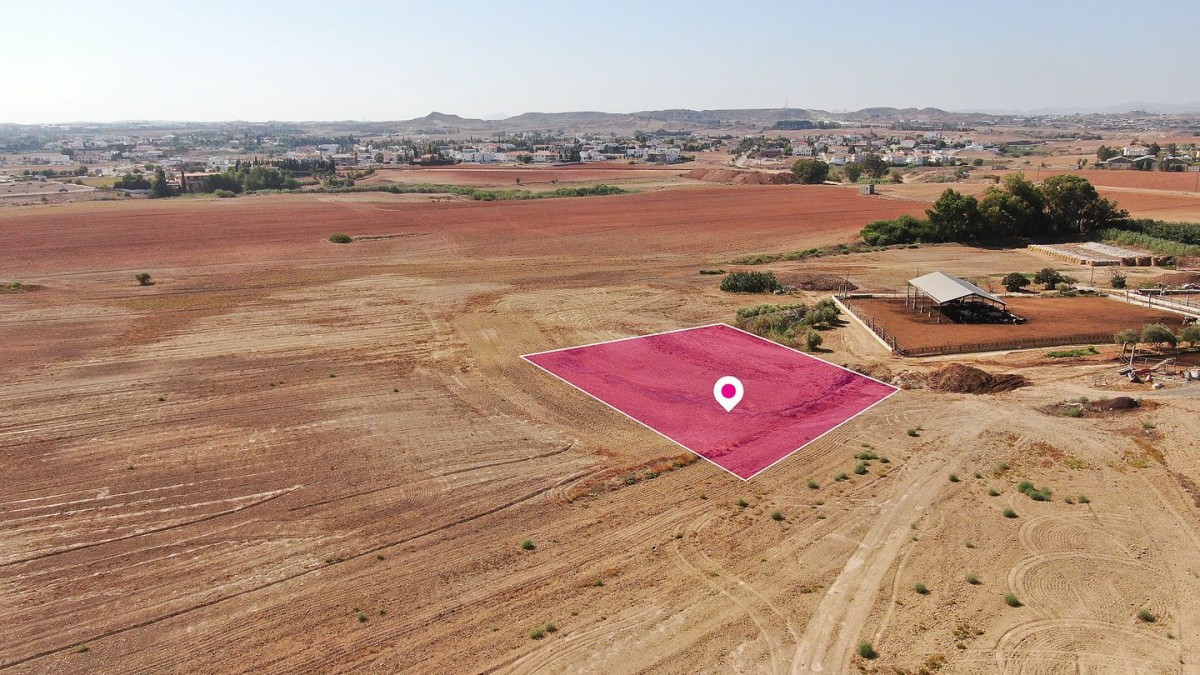Share of Residential Field in Strovolos, Nicosia