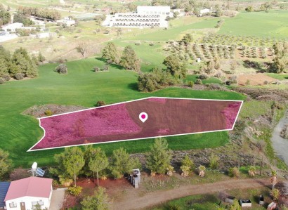 Klirou, Nicosia Residential Plot For Sale | WW29084