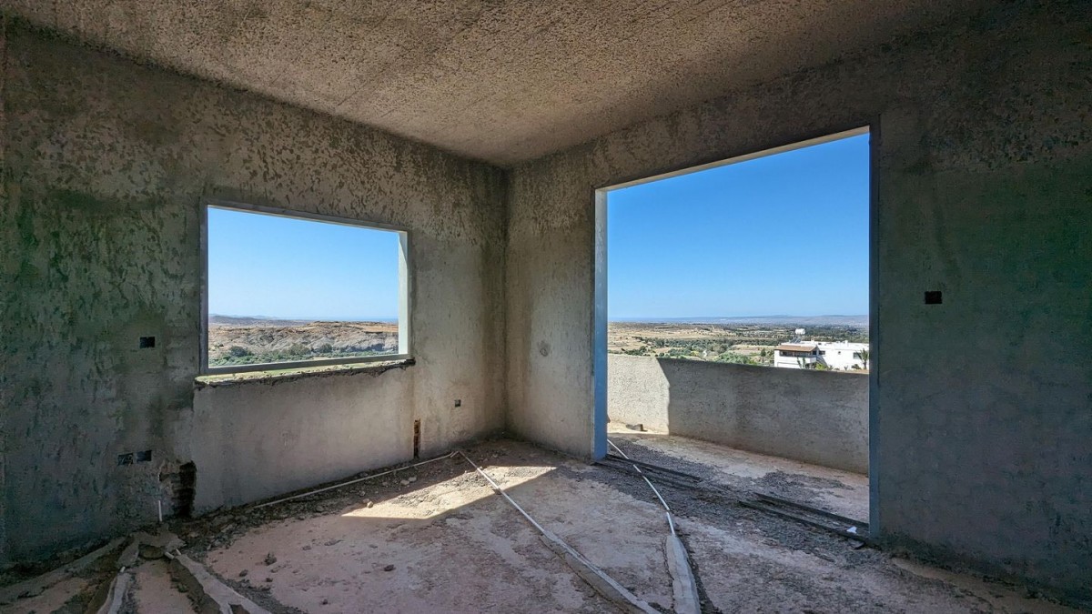 Incomplete house located in Kato Moni, Nicosia
