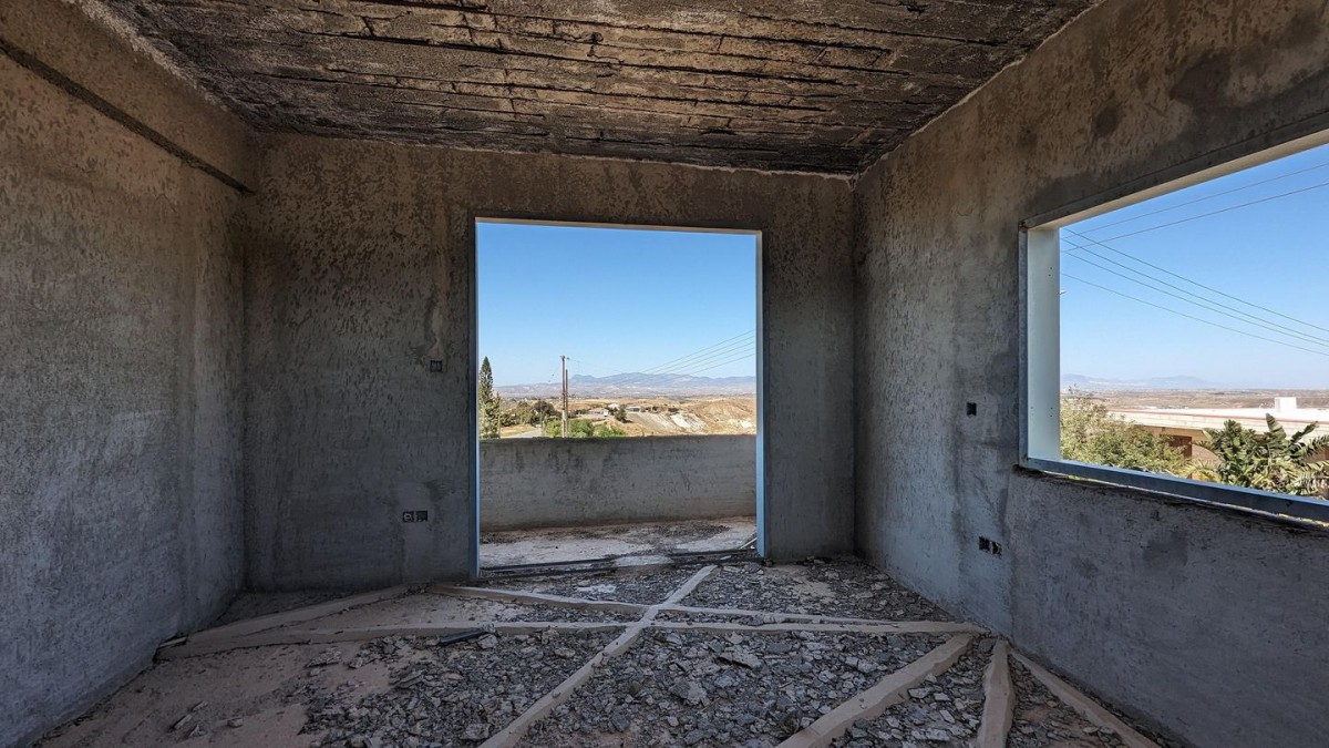 Incomplete house located in Kato Moni, Nicosia