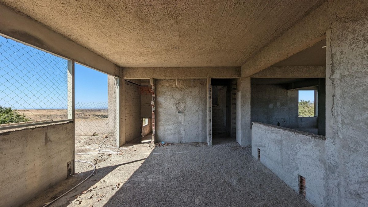 Incomplete house located in Kato Moni, Nicosia