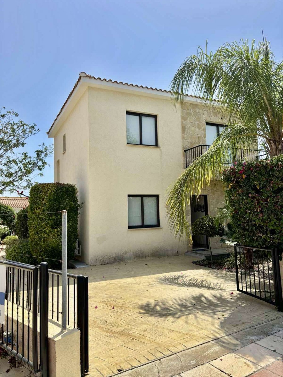 Detached Villa For Sale  in  Select Location